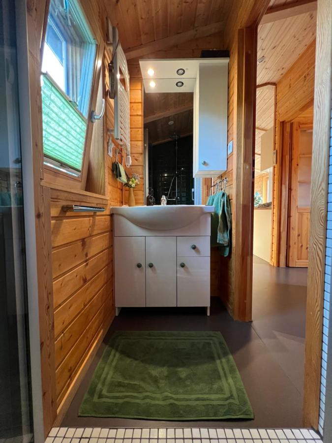 Chalet "Waldhauszeit" Am See Mücke Exteriör bild